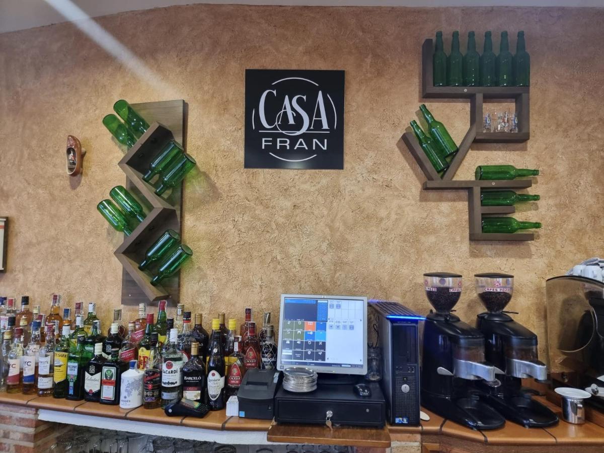 Hostal Casa Fran La Pueblanueva ภายนอก รูปภาพ